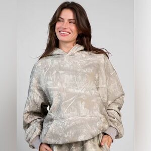 Comfrt  “Woodland” Hoodie Unisex NIB